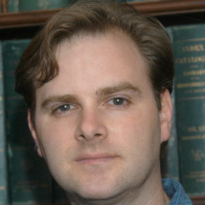 Derek toomre headshot